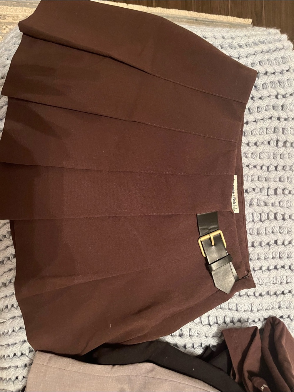 Abercrombie & Fitch Brown Pleated Mini Skirt with Black Belt